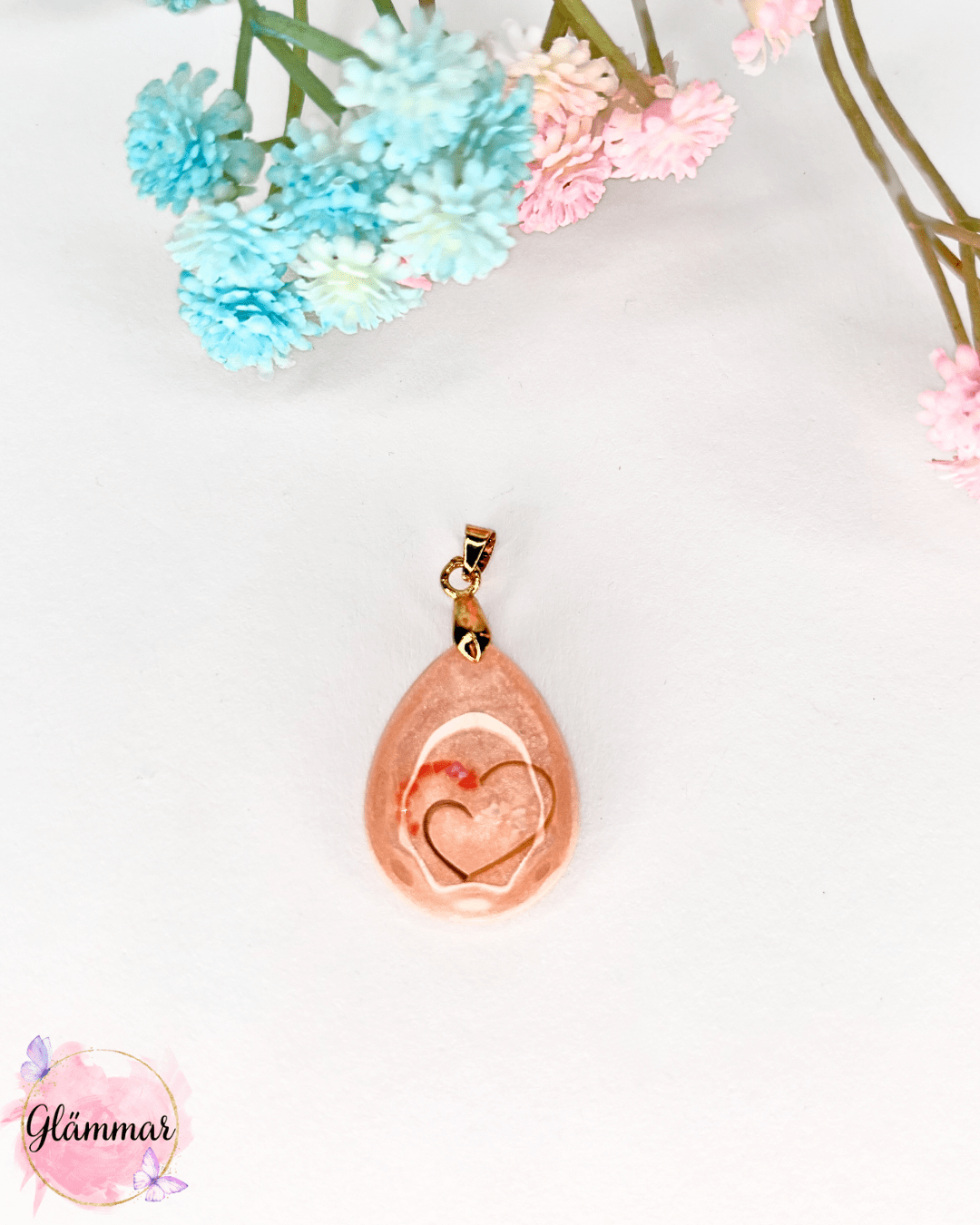 Glämmar laste juuksesalgust kaelakee ripats kaks poolikut südant