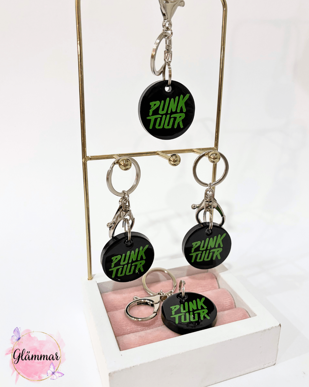 Punktuur logoga võtmehoidjad